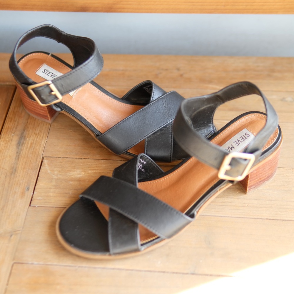 Steve Madden Rylen Sandals - Picture 2 of 11
